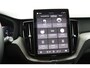 Volvo XC60 T6 Plug-in hybrid AWD Ultra Black Edition | Luchtvering | Bowers&Wilkins | Direct Beschikbaar | 360 Camera | Gelamineerd Glas | 22 Inch | Stoelvenitlatie | Massage