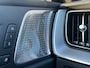 Volvo XC60 T6 Plug-in hybrid AWD Ultra Black Edition | Bowers&Wilkins | Luchtvering | Panoramadak | 360 Camera | Gelamineerd Glas | 22 Inch | Stoelvenitlatie | Massage