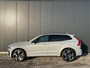 Volvo XC60 T6 Plug-in hybrid AWD Ultra Black Edition | Bowers&Wilkins | Luchtvering | Panoramadak | 360 Camera | Gelamineerd Glas | 22 Inch | Stoelvenitlatie | Massage