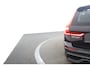 Volvo XC60 2.0 T6 Plug-in hybrid AWD Plus Dark | Stoel + Stuur verwarming | Trekhaak | BLIS | 360 Camera