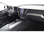 Volvo XC60 2.0 T6 Plug-in hybrid AWD Plus Dark | Stoel + Stuur verwarming | Trekhaak | BLIS | 360 Camera
