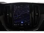 Volvo XC60 2.0 T6 Plug-in hybrid AWD Plus Dark | Stoel + Stuur verwarming | Trekhaak | BLIS | 360 Camera