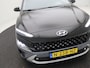 Hyundai Kona 1.6 GDI HEV Premium AUTOMAAT / Lederen kleding / 18" LMV / Navigatie / Stoelen voor met verwarming & Koeling / Parkeersensoren voor & achter / NL auto / Dealer onderhouden /