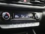 Hyundai Kona 1.6 GDI HEV Premium AUTOMAAT / Lederen kleding / 18" LMV / Navigatie / Stoelen voor met verwarming & Koeling / Parkeersensoren voor & achter / NL auto / Dealer onderhouden /