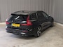 Volvo V60 2.0 B3 Plus Dark | Pilot Assist | Black pakket | Memory | Stuurwiel verwarmd | Camera |