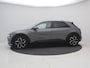 Hyundai Ioniq 5 Connect 73kWh / Warmtepomp / SoH 98,7% / WLTP bereik 481 km / CCS snel-laden / 3-Fase laden / Dealer onderhouden / Climate control / Stuurverwarming / Stoelverwarming / Adaptief cruise control / Lane assist / Dode hoek detectie / Keyless entry / Keyless start / Achteruitrijcamera / Parkeersensoren voor en achter / LED verlichting /Achterbank verstelbaar / Elektrisch verstelbare bestuurdersstoel / Navigatiesysteem full map / Volledig digitaal instrumentenpaneel / Apple Carplay & Android Auto / Draadloze telefoon lader / Trekgewicht 1600 kg /