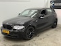 BMW 1-Serie 118i High Executive / MULTIEMEDIA-NAVI / NIEUWE KETTING (ZIE FACTUUR)