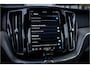 Volvo XC60 2.0 Recharge T8 AWD R-Design - Luchtvering | Panorama | H&K | Memory | 360 Camera