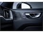 Volvo XC60 2.0 Recharge T8 AWD R-Design - Luchtvering | Panorama | H&K | Memory | 360 Camera