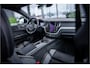 Volvo XC60 2.0 Recharge T8 AWD R-Design - Luchtvering | Panorama | H&K | Memory | 360 Camera