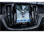 Volvo XC60 2.0 Recharge T8 AWD R-Design - Luchtvering | Panorama | H&K | Memory | 360 Camera