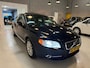 Volvo S80 2.5 T Summum | Youngtimer | PANO | PDC | Bluetooth | BLIS | Elek. Stoelen | Trekhaak | Onderhoud aanwezig