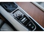 Volvo V90 2.0 D4 Inscription | VOL opties | B&W audio | Massage | Stoelkoeling | Trekhaak | 360 cam | HUD | Mussel blue | NAP NL auto |