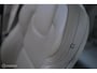 Volvo V90 2.0 D4 Inscription | VOL opties | B&W audio | Massage | Stoelkoeling | Trekhaak | 360 cam | HUD | Mussel blue | NAP NL auto |