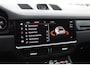 Porsche Cayenne Coupé 3.0 E-Hybrid / Panoramadak / 360Camera / Head-up / Achterasbesturing / Luchtvering / 22'' / Matrix LED / Softclose / Keyless / Bose / Sportdesign+Chrono / Dodehoek / Luxe Leder / ACC
