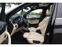 BMW X1 sDrive18i Centennial High Exe. 107.983 km! / Panoramadak / Head-up / Leder / 18'' / Keyless / Navigatie / Sportstoelen / Stoelverwarming / Cruise Control