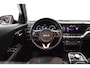 Kia Niro EV e-Niro DynamicLine 64 kWh 100% SOH Warmtepomp 3-Fase Laden Camera Winterpack