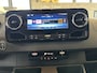 Mercedes-Benz Sprinter 317 CDI L2 H2 Pro / LED / MBUX / Navigatie / Camera / Parkeersensoren / Cruise control / Airco / 270 Graden achterdeuren