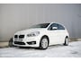 BMW 2-Serie Active Tourer 220i High Executive | LED | Stoelverwarming | Sportstoelen | PDC | Automaat |