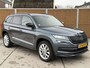 Skoda Kodiaq 1.5 TSI 4x4 Sportline Automaat | Trekhaak uitklapbaar | Grootscherm navigatiesysteem | LED verlichting | Canton HiFi | Sfeerverlichting | Elektrisch verstelbare voorstoelen | 360° camera | Parkeersensoren voor en achter