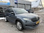 Skoda Kodiaq 1.5 TSI 4x4 Sportline Automaat | Trekhaak uitklapbaar | Grootscherm navigatiesysteem | LED verlichting | Canton HiFi | Sfeerverlichting | Elektrisch verstelbare voorstoelen | 360° camera | Parkeersensoren voor en achter