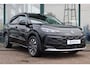 Volkswagen T-Roc Life First Edition Inclusief €2000,- inruilvoordeel | Trekhaak | 'App-Connect' draadloze smartphone integratie | Automatische afstandsregeling (Adaptive Cruise Control) | Buitenspiegels elektrisch instel-, verwarm- en inklapbaar