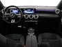 Mercedes-Benz A-klasse 180 Business Solution AMG | Night pakket | 19 inch velgen | Panoramadak | Keyless entry |