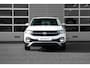 Volkswagen T-Cross 1.0 96PK TSI Life MANUAL | Lichtmetalen velgen multi-spaaks 16" | Airco | Cruise control adaptief | Autonomous Emergency Braking | 'App-Connect' draadlozen smartphone integratie | Airconditioning, handgeschakeld | Apple Carplay/Android Auto | Automatische afstandsregeling