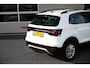 Volkswagen T-Cross 1.0 96PK TSI Life MANUAL | Lichtmetalen velgen multi-spaaks 16" | Airco | Cruise control adaptief | Autonomous Emergency Braking | 'App-Connect' draadlozen smartphone integratie | Airconditioning, handgeschakeld | Apple Carplay/Android Auto | Automatische afstandsregeling