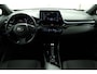 Toyota C-HR 1.8 Hybrid Executive | Trekhaak | Stoel- en stuurwielverwarming | Half Lederen interieur | Camera | Adaptieve Cruise Control
