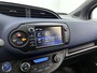 Toyota Yaris 1.5 Hybrid Bi-Tone | Navigatie | Achteruitrijcamera | Lichtmetalen Velgen |