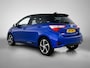 Toyota Yaris 1.5 Hybrid Bi-Tone | Navigatie | Achteruitrijcamera | Bestuurdersstoel In Hoogte Verstelbaar | Buitenspiegels Elektrisch Verwarmd |