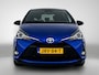 Toyota Yaris 1.5 Hybrid Bi-Tone | Navigatie | Achteruitrijcamera | Bestuurdersstoel In Hoogte Verstelbaar | Buitenspiegels Elektrisch Verwarmd |