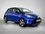 Toyota Yaris 1.5 Hybrid Bi-Tone | Navigatie | Achteruitrijcamera | Bestuurdersstoel In Hoogte Verstelbaar | Buitenspiegels Elektrisch Verwarmd |