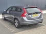 Volvo V60 2.0 T4 Momentum 6-Bak