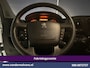 Peugeot Boxer 2.2 BlueHDi 165pk Bakwagen Laadklep Fabrieksgarantie Euro6 Airco | Camera | Cruisecontrol Bijrijdersbank.