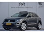 Volkswagen T-Roc 1.0 TSI Style NAP Full Option Panodak, Trekhaak afn., Leder, Camera, Stoelverwarming