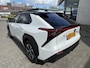 Toyota BZ4X DYNAMIC 71KWH BI-TONE VOORRAAD VOORDEEL!! PANO-DAK STOEL/STUURVERW BLIND-SPOT 360° CAMERA EL-ACHTERKLEP WARMTEPOMP