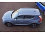 Volvo XC40 1.5 T5 Recharge Business Pro 262PK / 1EIG / Camera / Orig-NL / Stoel&Stuurverwarm. / 19"LMV / = SUPER !!