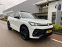 Volkswagen Tiguan 1.5 eHybrid R-Line Edition / App connect / PANODAK / 20"LMV / 360" CAMERA / Leder interieur / Trekhaak / R-Line