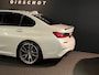 BMW 3-Serie 330e High Executive Edition M Pano/ Memory stoelen/ Laser/ Stuurverwarming/ H&K/ M Sport remmen/ Head- Up/19"