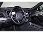 Volvo XC90 T8 Recharge AWD Plus Bright - Luchtvering - Panorama/schuifdak - IntelliSafe Assist & Surround - 360º Camera - Bowers & Wilkins audio - Adaptieve LED koplampen - Verwarmde voorstoelen, stuur & achterbank - Parkeersensoren voor & achter - Elektr. bedienb. voorstoelen met geheugen - Head up display - Draadloze tel. lader - Extra getint glas - Elektr. inklapbare trekhaak - 21' LMV