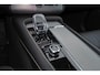 Volvo XC90 T8 Recharge AWD Plus Bright - Luchtvering - Panorama/schuifdak - IntelliSafe Assist & Surround - 360º Camera - Bowers & Wilkins audio - Adaptieve LED koplampen - Verwarmde voorstoelen, stuur & achterbank - Parkeersensoren voor & achter - Elektr. bedienb. voorstoelen met geheugen - Head up display - Draadloze tel. lader - Extra getint glas - Elektr. inklapbare trekhaak - 21' LMV