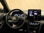 Toyota Yaris Cross 1.5 Hybrid 130 GR Sport - ELEKTRISCH BEDIENDE ACHTERKLEP - PARKEERSENSOREN VOOR + ACHTER - STOELVERWARMING VOORSTOELEN - STUURWIELVERWARMING - DODEHOEKDETECTIE - KEYLESS ENTRY/START - APPLE CARPLAY/ANDROID AUTO - CAMERA