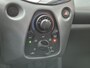 Toyota Aygo X 1.0 VVT-i x-play | Navigatie via Smartphone | Apple Carplay | Airconditioning | Parkeercamera