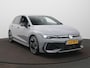 Volkswagen Golf 1.5 eTSI R-Line Edition Automaat - IQ light - Side Assist - Camera - Stoelverwarming