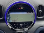 MINI Countryman 1.5 Cooper S E ALL4 PHEV MINI Yours Automaat / Dealer onderhouden / Leder / Schuifdak / Elektrische stoelen / Harman Kardon / Adaptieve CC / HUD / Achteruitrijcamera / Parkeer assistent / Apple Carplay Android /