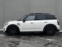 MINI Countryman 1.5 Cooper S E ALL4 PHEV MINI Yours Automaat / Dealer onderhouden / Leder / Schuifdak / Elektrische stoelen / Harman Kardon / Adaptieve CC / HUD / Achteruitrijcamera / Parkeer assistent / Apple Carplay Android /