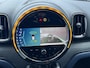 MINI Countryman 1.5 Cooper S E ALL4 PHEV MINI Yours Automaat / Dealer onderhouden / Leder / Schuifdak / Elektrische stoelen / Harman Kardon / Adaptieve CC / HUD / Achteruitrijcamera / Parkeer assistent / Apple Carplay Android /