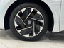 Volkswagen ID.3 Life 58 kWh | Apple CarPlay / Android Auto | Cruise control adaptief | Parkeersensoren | Stoelverwarming |